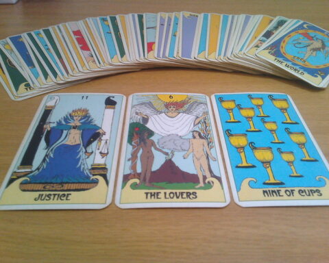 Tarot cards - NYC psychic con artist