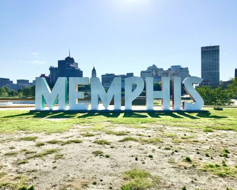 Memphis sign - married couple arrested